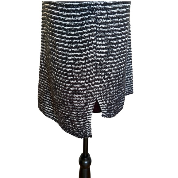 Eileen Fisher Woman’s XS Knit Black and White Striped Sweater - Picture 3 of 5